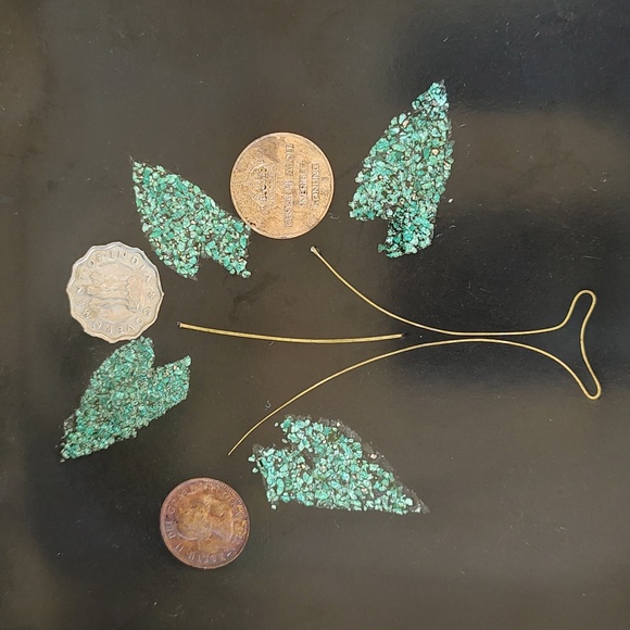 Vintage Couroc Tray, Black Resin Tray, Leaf Design with International Coins | - Picture 2 of 8